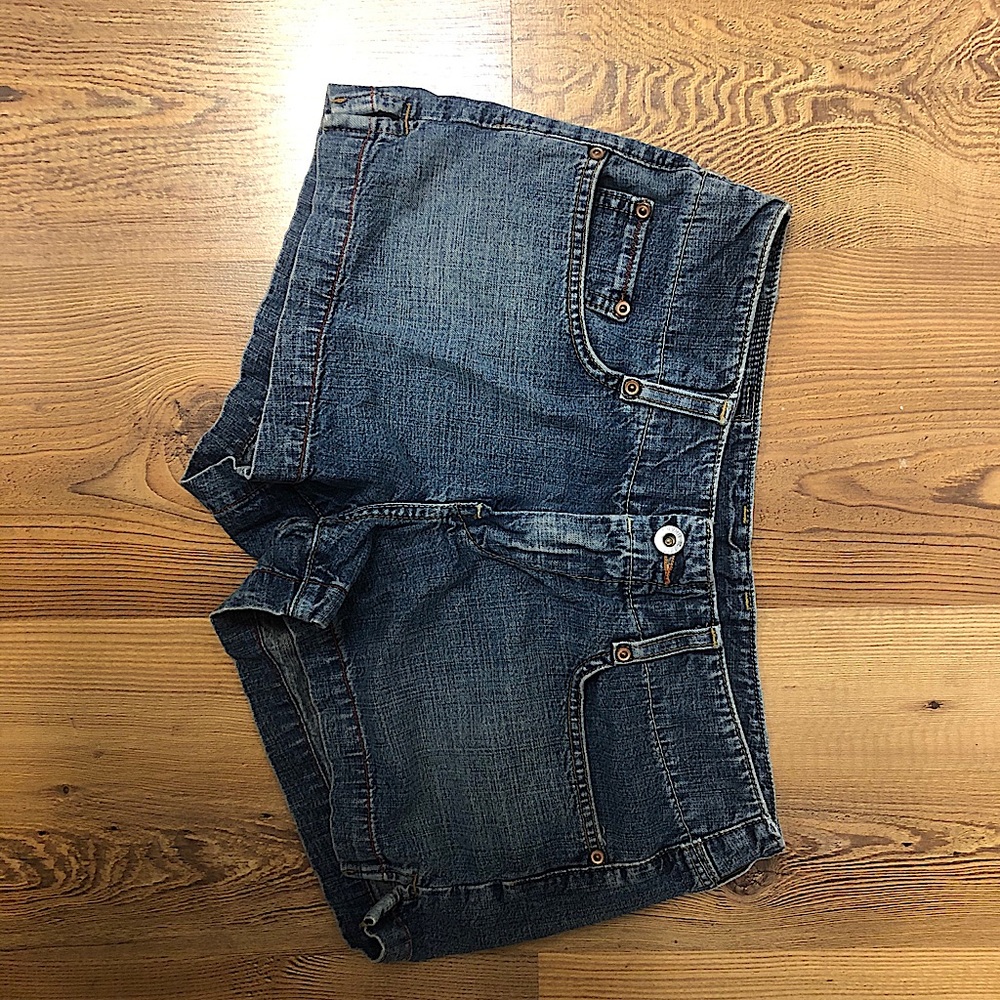 LUCKY BRAND JEAN SHORTS